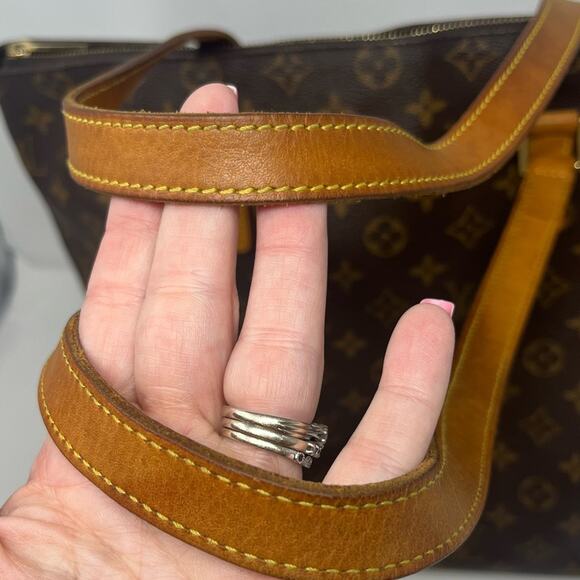 Louis Vuitton Monogram Cabas Mezzo Tote Bag - Picture 8 of 15